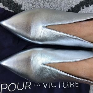 Womens Pour La Victoire Silver Kitten Heel, 8.5
